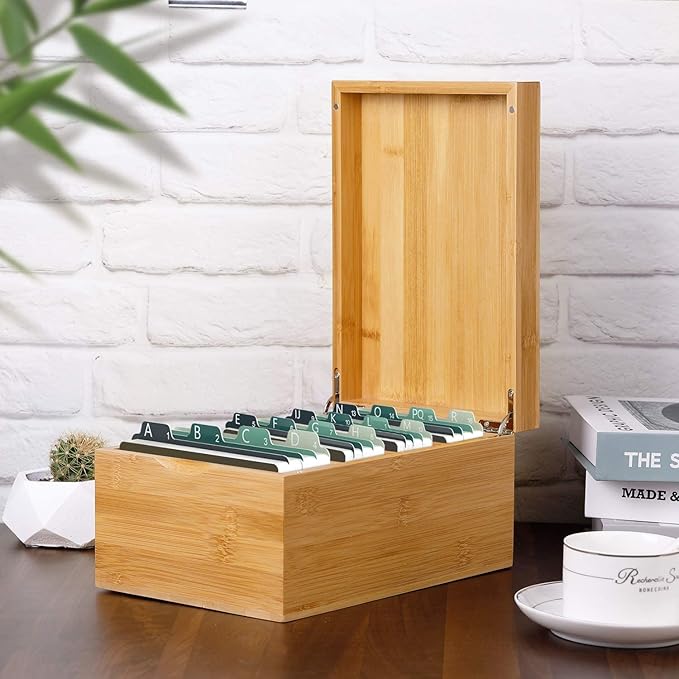 MaxGear Index Card Holder, 4 x 6Inch Wooden Business Card Organizer for Desk with 3 Dividers, Bamboo Index Cards Box with A-Z Tabs Holds 600 Cards for Recipe Flash Storage