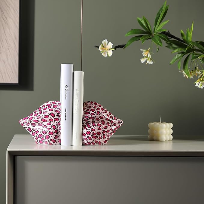 Leopard Print Lips Decorated Bookends，Set of 2 Heavy Decorative Book Stoppers，Unique Resin Decoration，Creative Desktop Decor for Study Room Hotel Office Shelves