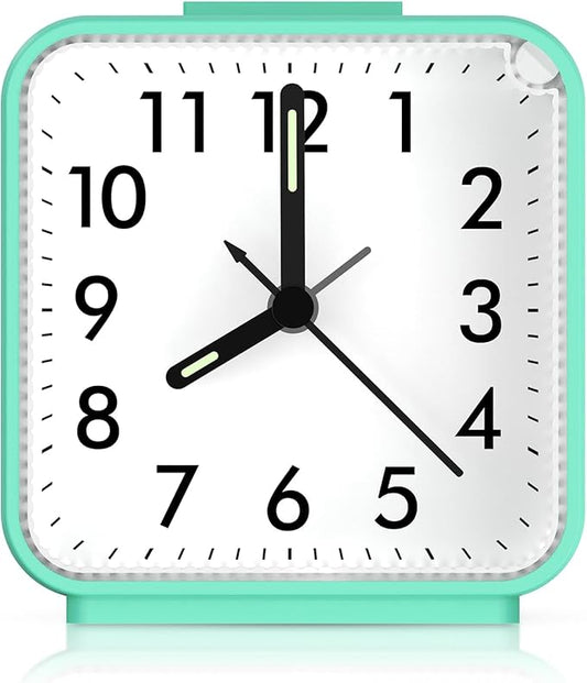 AMIR Analog Alarm Clock, Silent Non Ticking Small Clock, Travel Alarm Clock with Snooze & Light, Ascending Beep Sounds, Battery Operated Loud Alarm Clock for Bedroom, Bedside, Desk
