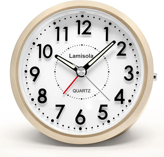 Lamisola Small Alarm Clocks for Bedrooms, 4 Inch Analog Battery Desk Clock, Retro Clock for Bedroom Decoration, Slient, Large Display for Seniors, Loud Alarm Clock for Heavy Sleepers, Champagne Gold