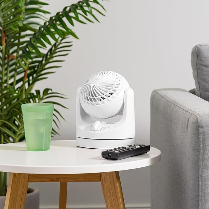 IRIS USA WOOZOO Desk Fan, Oscillating Air Circulator, 3 Speeds, 32ft Max Air Distance, 108ft² Coverage, 112° Adjustable Vertical Tilt, 27db Quiet Motor, Small Fan for Bedroom, Office, Dorm, White