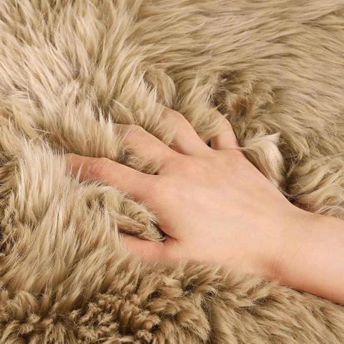 LLB Sheepskin Chair Cushion Non-Slip Back Square Genuine Fur Chair Cover Silky Natural Wool Seat Cushion Pad Soft Area Rugs Carpet for Home Office Restaurant Chair 18x18 Inch (Pack of 1), Tan
