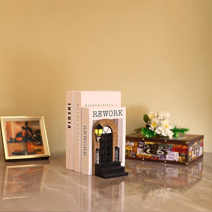 1 Pcs Unique Book End with Lighted Lantern, Vintage Decorative Book Ends for Shelves, Funky Book Holder, Rustic Book Stopper for Home, Office, and LOTR Bookshelf Decor (A)